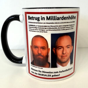 Kaffeetasse mit Fahndungsplakat-Design: Betrug in Milliardenhöhe